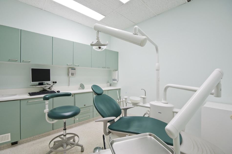 Protetyka stomatologiczna Żoliborz - jak wybrać najlepszą klinikę?