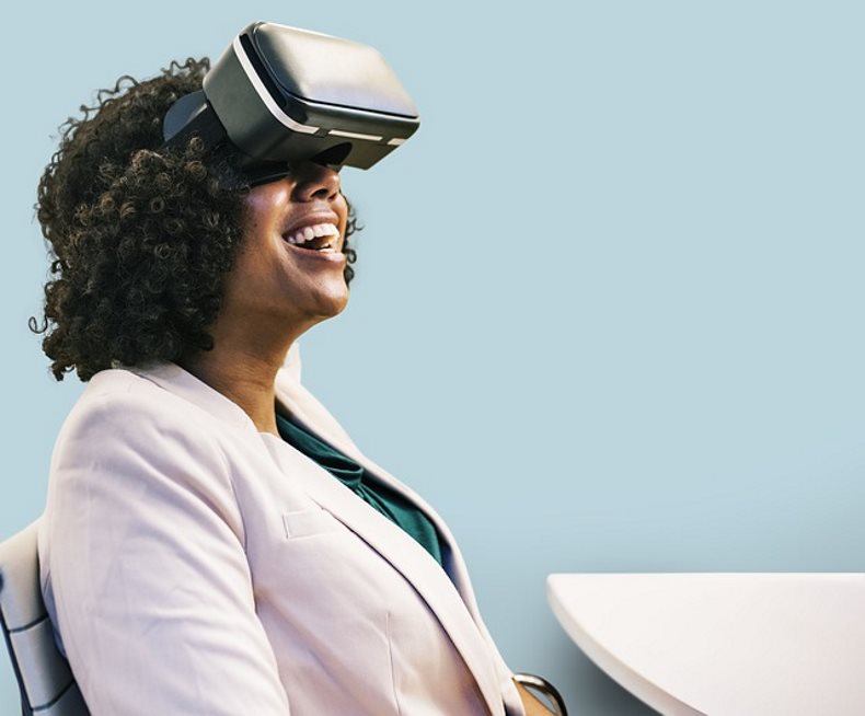 Aplikacje VR i inteligentne rozwiązania