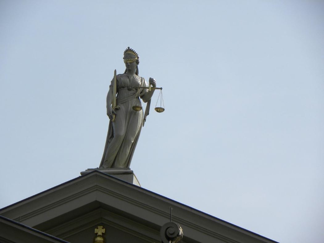 Sprawy karne w Warszawie – dlaczego pomoc adwokata będzie Ci potrzebna?