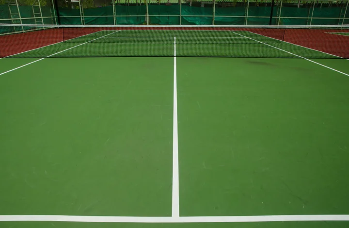 Siatki sportowe do piłki nożnej, tenisa i koszykówki — poradnik doboru