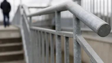 Kładka na V Osiedlu znów otwarta. Remont kosztował 1,2 mln zł