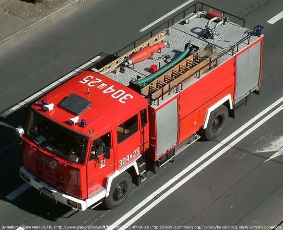 Trzy pożary w regionie Konina - ewakuacje i poszkodowany po ogniu w mieszkaniu
