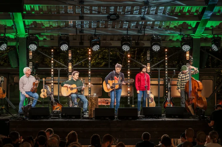 Grafika promocyjna wydarzenia Koncert Stare Dobobre Małżeństwo w Koninie