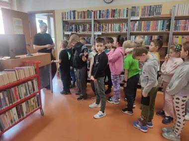Jak pierwszaki z SP 3 odkrywały bibliotekę - wiosenne Spotkanie z biblioteką