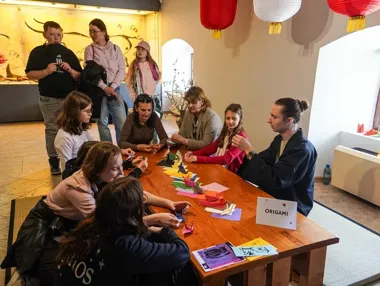 W konińskim muzeum Japonia ożyła grą GO i pokazem sztuk walki