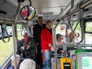 Nowe połączenie MZK dla seniorów. Autobus jedzie prosto do dworca PKP