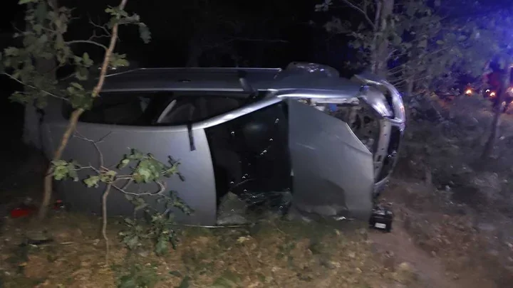 Dachowanie w Wierzbinku po nocnej jeździe - kierowca miał ponad 2,5 promila
