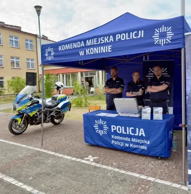 Sierżant Pyrek i policyjny motocykl przyciągnęły dzieci w Koninie