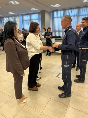 Konin - 18 szkół zaangażowanych w odblaskową akcję, policja podziękowała