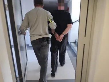 Seryjny złodziej w Koninie - straty przekroczyły 17 tysięcy złotych